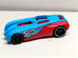 O18----2011 TAYLAND HOT WHEELS OYUNCAK ARABA
