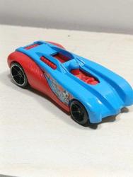 O18----2011 TAYLAND HOT WHEELS OYUNCAK ARABA