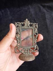 Antika pirinç çerçeve