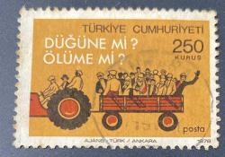 Türk Pulu - Turkish Stamp -  Postadan Geçmiş Pul Filateli - DAMGALI - TRAKTÖRE BİNEN İNSANLAR - TRAFİK GÜVENLİĞİ TEMALI PUL 1978 , 250 KURUŞ - Türkiye Cumhuriyeti - NOSTALJİK DOĞUM GÜNÜ HEDİYESİ