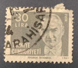 Türk Pulu - Turkish Stamp - Postadan Geçmiş Pul Filateli -  DAMGALI - ATATÜRK TEMALI PUL, 30 LİRA - Türkiye Cumhuriyeti - NOSTALJİK DOĞUM GÜNÜ HEDİYESİ