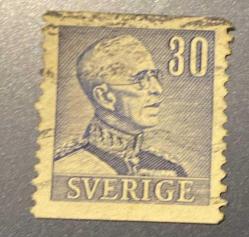 İsveç Pulu - Sweden ( Sverige ) Stamp - Postadan Geçmiş Pul Filateli - DAMGALI - KRAL V. GUSTAV TEMALI PUL, 30 PARA - YABANCI PULLAR-NOSTALJİK DOĞUM GÜNÜ HEDİYESİ