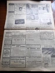 Cumhuriyet Gazetesi - 30 Eylül 1945 - Faizden Vergi Yazan Nadir Nadi Başmakale - Milli Savunma Bakanlığı Masraflarında Mühim Tenzilat - Batavya'da İsyan - Pearl Harbor'da Japonya'nın Kayıtsız Şartsız Teslim Oluşu Haberi Üzerine Yapılan Şehrayin Fotoğraf - Romanya'da Normal İdare Kuruluyor - Atletizm Müsabakası - Bugün Fener Stadında Milletlerarası Yarışlar Yapılıyor - Cemal Nadir Karikatür - Fuat Köprülü İstifa Etmiyor - Haftanın Şakaları Yazan Burhan Felek - Yurtiçinde 2000 Kilometre Yazan Hıfzı Veldet Yazı Dizisi - Şehir Dram Tiyatrosunda İlk Eser Koriolanus Yazan Metin Toker - Hamiyet Yüceses Ve Safiye Tokay Taksim Kristal Salonunda - Safiye Ayla Cağaloğlu Çiftesaraylar Bahçesinde - Bugünkü Radyo Programı - Fazla Şişmanlığa Karşı Radyo Karbon - Zehra Bilir Büyükdere Beyazparkta - Borsa