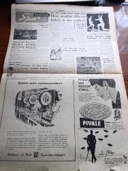 Cumhuriyet Gazetesi - 16 Eylül 1958 - Şehirde Büyük İstimlaklerin Durdurulması Kararlaştı - İlkokullarda ve Üniversitelerde Kayıtlar Başladı Fotoğraf -Celal Bayar Bugün Kandahar'a Gidiyor - 650 Kuruş Yevmiyeyi Çok Gören Yüksek Hakem Kurulu - İstanbul'un 400 Otobüsü Ne Halde - Mukaddesatı Koruma Tasarısı - Kıbrıs'a Dair Yunan Muhtırası - Göç Yazan Necip Alsan Yazı Dizisi - Osmanlı Donanmasının Tarihinde Karanlık Sayfalar Yazan Cemalettin Saraçoğlu Yazı Dizisi -  Aşk Tutkunluğu Suçları Yazan Profesör Doktor Rasim Adasal Köşe Yazısı - Rusya'nın Amerika'ya İktisadi Taarruzu - Fransız İstihbarat Bakanı Jacques Soustelle'ye Paris'te Suikast Yapıldı - Bozcaada'nın Kurtuluş Bayramı  - 19 21 Eylül'deki İran Milli Maçı İçin Eksrim Takımımız Seçme Yapılmadan Mı Seçiliyor - Ekim Ayından İtibaren Haftada Üç Maç Yapılacak - Galatasaray İdare Heyeti Dedi Ki İstifa Etmek Niyetinde Değiliz - Binbaşı Salih Koç Konkur'da Birinci Oldu - Enternasyonal Voleybol Şampiyonası 1960 Yılına Kaldı