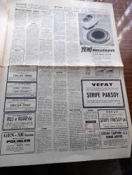 Cumhuriyet Gazetesi - 2 Kasım 1967 - Rauf Denktaş'ın İadesini İstedik - Ferruh Bozbeyli Tekrar Meclis Başkanı Seçildi - Rektör Ekrem Şerif Egeliye Aleyhte Ve Lehte Gösteri Yapıldı Fotoğraf - İstanbul Ve Ankara Üniversiteleri Açıldı -  Cumhurbaşkanı Cevdet Sunay'ı Londra'da Kraliçe Elizabeth Karşıladı - Türkiye İngiltere Yazan İlhan Selçuk Köşe Yazısı - 50. Yıldönümünde 1917 İhtilalinin Hikayesi Çizgi Roman - Ernest Hemingway'in Gözüyle Atatürk Türkiyesi Derleyen Mehmet Barlas Yazı Dizisi - Dişi Bond Çizgi Roman - Türk Demir Döküm Fabrikaları - İstanbul Ankara Radyosu Programı - Türkiye Ve İngiltere Arasında İlk Elçi Mübadelesi - 2 Kasım 1928 Tarihli Cumhuriyet'ten Gazi'nin Nutku - İstanbul'da Sinemalar Tiyatrolar Programı - Yeni Philishave Elektrikli Traş Makinesi - Fenerbahçeli Milli Atlet Ercan Örki Vefat İlanı - Türkiye Kupasında 5 Maç Oynandı - Beşiktaş'tan Vefaya Kiralanan Suat Mamat İdmanda Fotoğrafı - Galatasaray Milli Mensucat'ı 6 0 Yendi - Hindistan Seyahatini Kazanan Talihli