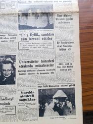 Cumhuriyet Gazetesi - 25 Ocak 1957 - Urla Kazasının Partilere Verdiği Güzel Örnek - Ortadoğu Gene mi Kana Boyanacak - Kasım Güleğin Amerikalılarla Yaptığı Görüşme - Kıbrıs'ı Taksim Şekli - Nihat Erim Dün Londra'ya Gitti - 6- 7 Eylül Sanıkları Dün Beraat Ettiler - NATO'nun İlk Alman Komutanı General Speidel  - Despot Yazan Reşat Enis Yazı Dizisi - İdam Sehpasında Can Veren Devletliler Yazan Cemalettin Saraçoğlu Yazı Dizisi - Rock And Roll Ve Striptease Dansları Münakaşası - Opon Ağrı Kesici - Krem Pertev - Pendik'te Kurulacak Yeni Tersane - Basketbolda Fenerbahçe İle Galatasaray Bu Sezon Üçüncü Defa Karşı Karşıya - Vita Yağ - Eski Bir Olimpiyat Şampiyonu James Connoly Vefat Etti - Adalet Beykoz'u Yendi