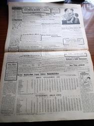 Cumhuriyet Gazetesi - 28 Birincikanun (Aralık) 1942 - Fransa'nın İstikbali Başmakale - General Giraud Fransız Afrikası Başkomiserliğine Seçildi - Şark Cephesinde Harekat Fotoğraf - Volga İle Don Arasındaki Rus Kuvvetleri Çevrildi - Kızılordunun Yaptığı Taarruz Devam Ediyor - Askeri Vaziyet Yazan Emekli General H. Emir Erkilet Yazı Dizisi - Atatürk Koşusu Fotoğraf -  Şair Mehmet Akif Ersoy'un Ölüm Yıldönümü - Jeopolitik Tetkikleri Yazan Tarık Zafer Tunaya - Bu Harpte Çevrilen İlk Fransız Filmi Mösyö Hektor Perşembe Akşamı Lale Sinemasında - Gizli Aşk Başrolde Leyla Murad Ve Yusuf Vehbi İpek Sinemasında - En Doğru Rota Ve Türk'e Doğru Yazan Fazıl Ahmed Aykaç - Kar İzleri Örttü Yazan Henri Bordeaux Yazı Dizisi - Adam Aldırma Keyfine Bak Yazan Burhan Felek Köşe Yazısı - Fransa'nın Harbe Devam Kararı Yazan Ömer Rıza Doğrul Köşe Yazısı - İstanbul Belediyesi Şehir Tiyatroları Dram Kısmında Büyük İhtilal Komedi Kısmında Ye Kürküm Ye Oyunu - Bugünkü Radyo Programı - Sayın Burgazadası Halkına