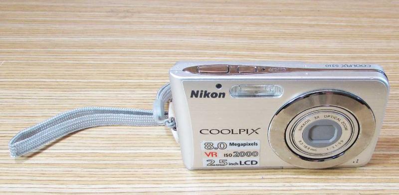 ViNTaGe NIKON Coolpix S210 DİJİTAL FOTOĞRAF MAKİNESİ - Antika