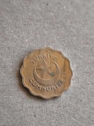 1938 1 Kuruş Nikel çok iyi Kondüsyonda orjinaldir.