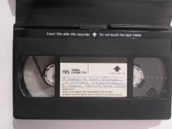 HATASIZ KUL OLMAZ ( Orhan Gencebay, Fatma Girik)  // KARA YEMİN ( Tarık Tibet, Bircan Deniz) VHS Film - Kaset ( 2 Film bir arada - Çekimdir )