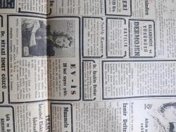 Cumhuriyet Gazetesi - 24  Birincikanun (Aralık) 1942 - Varlık Vergisi Bir Vatan Borcudur Herkes Onu Seve Seve Ödeyecektir Başmakale - Milli Şef İsmet İnönü'nün Millete Dünkü Hitabeleri - İsmet İnönü Diyor Ki Vatanımız Hür Vatandaşların Vatanı Olarak Kalacaktır Fotoğrafı - İstanbul Parti Vilayet Kongresinin Dünkü Celsesinden Şerefli Bir Hatıra Fotoğraf - Erbaa Felaketinin Bilançosu Resmi Malumata Göre 418 Kişi Ölmüş 484 Kişi Yaralanmıştır - Moskova'da Neşredilen Hususi Harp Tebliği - Varlık Vergisi Bankaların Tüccara Kredi Çekleri Vermesi Tasavvur Ediliyor - Askeri Vaziyet Rus Taarruzlarının Bugünkü Neticeleri Yazan Emekli General H. Emir Erkilet Yazı Dizisi - Müzeyyen Senar Halide Pişkin Gecesinde Turan Tiyatro Ve Sinemasında - Kasımpaşa Aşevi Açıldı - İnhisarın Yapacağı Rakılar - Kar İzleri Örttü Yazan Henri Bordeaux Yazı Dizisi - Alman Harp Tebliği - Sovyet Harp Tebliği - Yarının Gençliği Filmi Saray Sinemasında - İstanbul Belediyesi Şehir Tiyatrosu Dram Kısmında Büyük İhtilal  Oyunu