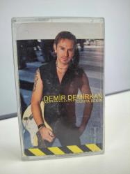 Demir Demirkan - Dünya Benim (Kaset)