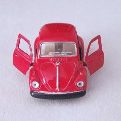 Kinsfun 1967 Volkswagen Classical Beetle (Tooned Metal Araba)