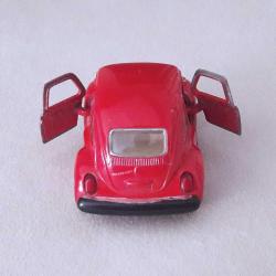 Kinsfun 1967 Volkswagen Classical Beetle (Tooned Metal Araba)