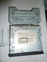 SONY CDX-GT212 OTO TEYP RADYO CD ÇALAR ORJİNAL TEMİZ 2.EL ÜRÜN ÇIKABİLİR KAFALI LCD EKRANLI