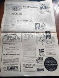 Cumhuriyet Gazetesi - 8 Aralık 1959 - Amerika Birleşik Devletleri Başkanı Eisenhower Dün Yurdumuzdan Ayrıldı - Eisenhower Ankara'daki Ayrılmadan Önce Celal Bayar'la Fotoğrafı - Türk Amerikan Müşterek Tebliği - Türkiye'de Kurulacak Füze Rampalarına Dair Dün Yapılan Açıklama - Eski Bakanlar Diyorlar Ki Şükrü Sökmensüer'in Düşünceleri Röportajı Yapan Feyyaz Tokar Yazı Dizisi - Şemi Ergin Ulaştırma Atıf Benderlioğlu Da Milli Eğitim Bakanlığına Getirildi - Geyikli Hadiseleri İle İlgili Olarak Haklarında Dava Açılan Demokrat Partililer - Sağlık Bakanı Lütfi Kırdar Sovyet Rusya'ya Gidiyor - Radyodan Televizyona Derleyen M. Kenan Kan Yazı Dizisi - Koruyucu Melekler Çizgi Roman - Profesör Nimbüs'ün Maceraları Karikatür - Psikanaliz Ve Bazı Karakter Özellikleri Yazan Halis Özgü - Mao Stalin Rolünde Yazan Joseph Alsop - Hür Dünyanın Alemdarı Yazan Burhan Felek Köşe Yazısı - Basınla İlgili Bir Af Teklifi - Kara Kuvvetleri Takımı Şampiyon - Eski 11 Dünya Boks Şampiyonu Ne Yapıyor - Fenerbahçe