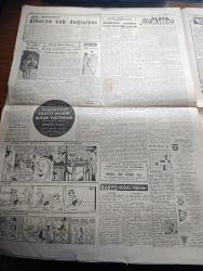 Cumhuriyet Gazetesi - 3 Aralık 1959 - Mecliste Dün De Gürültüler Oldu - Doktor Fazıl Küçük Bugün Kıbrıs'ta Cumhurbaşkanı Muavini İlan Edilecek -  Dün 5 Gazeteci Daha Mahkum Oldu - Muhalefetin Yeni Bütçe Hakkındaki Görüşü - Nurcuların Dünkü Duruşması - Samsundaki Nurcular Nelerle İtham Ediliyorlar - Mülkiyenin 100. Yıldönümü - Galatasaray Beşiktaş Maçını Dalda İzleyenler Fotoğraf - Ankara Koleji Öğrencilerinin Yaptırdıkları Eisenhower 40*60 Ebadındaki Dev Portresi - Hürriyet Şairi Namık Kemal Anıldı - Devlet Operası Sanatçısı Hüsamettin Under İşinden Çıkarıldı - Konyalı Kız Yazan Fakir Baykurt - Türk İran Dostluğuna Mevlana Yazan Hasan Ali Yücel - Ayrılan Kalpler Filmi Site Sinemasında - Sudanda 5 Kişi Kurşuna Dizildi - Alaca Çorap Yazan Nihal Karamağaralı Yazı Dizisi - Ankara İstanbul Radyosu Programı - Okul Yapılan Köy Cami Ve Kahveleri - Beşiktaş Namağlup Galatasaray'ı 1 0 Yendi - Fenerbahçe Nice Bugün Oynuyor - Turgay Şeren 1 Ay Metin Oktay 20 Gün Oynamayacak -Lefter Küçükandonyadis