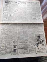 Cumhuriyet Gazetesi - 22 Ekim 1959 - Meclis Başkanlığı İçin Adaylar Çoğalıyor - Kırklareli Milletvekili Hüsnü Yaman da Adaylığını Koyacağını dün Açıkladı - Eskişehir'de Gazeteci Abdulkadir Hürol On Ay Hapse Mahkum Oldu Fotoğraf - Kıbrıs'ta Yeniden Bir Buhran Patlak Verdi - Yasak Edilen Resimler - Cumhuriyet Kupaları Verildi Fotoğraf - Florya Sahil Yolunun Büyük Bir Kısmı Açılıyor - Osman Bölükbaşının Duruşmasına Devam Edildi - Ortadirek Yazan Yaşar Kemal Yazı Dizisi - Altı Defa Ölümü Atlatan Chesmann Yarın Akşam Da Ölümden Kurtulacak Mı - Tiyatro Tahtaravalliden Yaşayan Ölülere Yazan Lütfi Ay - Yeni Çıkan Plaklar - Müzeyyen Senar - Selahattin Çelikses - Batılı Müttefikler De Gaulle ile Anlaşamıyor - Dünyanın En Güzel Kadını Filmi Kadıköy Süreyya Sinemasında - 1959 1960 Yunus Nadi Armağanı Dil Davamız - Fenerbahçe Nice Maçına Hazırlanıyor - 3. Akdeniz Oyunları - Şampiyon Dursun Ali Antrenör Oktav'ın Omzunda Fotoğrafı