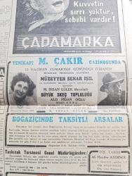 Cumhuriyet Gazetesi - 9 Haziran 1950 - Milli Müdafaa Masraflarından Tasarruf Yazan Abidin Daver Başmakale - Memurlar Hakkında İçişleri Bakanı Rükneddin Nasuhoğlu'nun Demeci - Halk Partisinin Meclis Grubunun Teklifi Akisler Uyandırdı - Dışişleri Bakanı Fuat Köprülü Dün Akşam Paris'ten Döndü Fotoğraf - Arslan Humbaracı Stalin Dünyasında Adeta Ezberlediğim Bir Kanun İkiyüzlülük - Windsor Dükü Hatıraları Yazı Dizisi - Bayer Diş İlaçları Gelmiştir- Posta Güvercini Yazan Kerime Nadir Yazı Dizisi - Başbakan Adnan Menderes Amerikan Yardım Heyeti Başkanı Orta Elçisi Russell Dorr İle Görüştü - Dolmabahçe Ve Beylerbeyi Sarayları İçin Bir Fikir - Üç Silahşörler Yazan Alexandre Dumas - Mısır Çarşısı Baklacıoğlu Bakkaliyesi - Emlak Bankası - İstanbul Ankara Radyosu Programı - Müzeyyen Senar Işıl Ve Aziz Basmacı Yenikapı M. Çakır Gazinosunda - Volvo Kamyon - Bulmaca - Warner Ruj