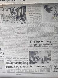 Cumhuriyet Gazetesi - 11 Ekim 1959 - Bursa'da Dün Büyük Bir Yangın Daha Oldu - Makarios İle Grivas Anlaşmaya Vardılar - Adnan Menderes New York'a Gitti - Tokyo Büyükelçimiz Süreyya Anderiman İle Eşi Nükhet Anderiman'ın Naaşları Yurda Getirildi - Galata Rıhtımı Olaylarının 3 Sanığı Daha Tahliye Edildi - 2 Gazeteci Celal Şimşek ve Fevzi Özer Birer Yıl Hapse Mahkum Oldu - Ortadirek Yazan Yaşar Kemal Yazı Dizisi - Sovyet Rusya'da Mahkum Kadın Kampları Stalin'in Ölümünden Evvel Ve Sonra Yazı Dizisi - CENTO'nun Kararları Yazan Ömer Sami Coşar - Bölge Dili Değil Halkın Dili Yazan Yaşar Kemal - İkinci Katerina'nın Hatıraları Neşredildi - Haftanın Şakaları Yazan Burhan Felek - Ankara'da Bir Sanat Hadisesi Kral Oidipus Yazan Lütfi Ay - Alaca Çorap Yazan Nihal Karamağaralı Yazı Dizisi - Koruyucu Melekler Sevimli Balıkçı Çizgi Roman - Bay Oscar Karikatür - Eğlence Köşesi - 3. Akdeniz Oyunları - Galatasaray 4 Demirspor 1  Fotoğraf - Kazova Perlon Mağazası