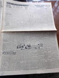 Cumhuriyet Gazetesi - 28 Nisan 1950 - Daha Çok Ve Daha Çabuk Yazan Abidin Daver Köşe Yazısı - Aday Listelerine Parti Propagandaları - Yurtta Seçim Faaliyeti Ve Cumhuriyet Gazetesi - Cumhuriyet Gazetesinin 12 Yazarının Seçim Çalışmalarını Yapacağı Yerler Haritası -  Halil Özyörük Hakkındaki Neşriyata Cevap Verdi - Cumhuriyet Halk Partisinin Seçim Beyannamesi - Tito Atina İle Dostane Münasebetler Kuruyor - Amerika'dan Türkiye'ye Celbedilen Uzmanlar - Boğazlar Hakkında Rus İddiası - Sütlüce Faciasının Dünkü Duruşması - Seçim Ve Propaganda Yazan Doçent Doktor Nurullah Kunter - Büyük Doğu Neşriyat Müdürü Neslihan Kısakürek Hastaneye Kaldırıldı - Kısmet Nakleden Hatice Vildan Yazı Dizisi - Transfer Mevsimi Koysak Yazan Burhan Felek Köşe Yazısı - Üç Silahşörler Yazan Alexandre Dumas Çizgi Roman - Mayıs İçinde İstanbul'a Gelecek Sunderland Takımına Dair Yazan Ömer Besim - Sinema Yıldızı Shirley Temple Belediye Reisi Seçildi - İstanbul Ankara Radyosu Programı - Arı Unları - Necipbey Briyantini