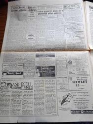 Cumhuriyet Gazetesi - 17 Aralık 1959 - Vatan Gazetesi Bir Ay Kapatıldı - Pulliam Davaları Serisi - 16 şar Hapis Cezaları Temyizce Tasdik Edilmiş Olan Selami Akpınar Ve Naim Tirali Fotoğraf - İstanbul Hadiseleri İle İlgili Dava Açıldı - 1960 Basın Yılı İlan Ediliyor - İsmet İnönü'yü Vur Emrini Yerine Getirmeyen İki Subay Nakledildi - Dün Tahran'daki İran Şahı'nın Düğünü Davetiyeleri Tevzi Edildi - İran Dergilerinden Evvelki Gün Çıkan Nüshasının Kapağı Fotoğrafı - Rum Ortodoks Kilisesi Patriği Athenagoras Döndü Fotoğraf - Makarios'un Rakibi Mücadeleyi Bırakmıyor - Yılbaşı Gecesi Kontrolleri - Refah Ne Demektir Yazan Burhan Felek Köşe Yazısı - Koruyucu Melekler Çizgi Roman - Ankara İstanbul Radyosu Programı - Fenerbahçe mi Galatasaray Mı - Fenerbahçe Galatasaray Maçının Hakemi Orhan Gönül - Galatasaray Takımından Haberler - Fenerbahçe Takımından Haberler