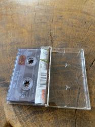 NİL ÜNAL - BENİ DELİ ETME - KASET