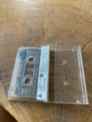 SUAVİ - DELİ GÖNLÜM - KASET