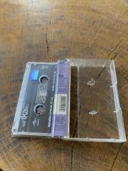 HARİKA AVCI - AŞKIMIZ BİR UÇURUM - KASET