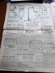 Cumhuriyet Gazetesi - 27 Haziran 1950 - Sonun Başlangıcı Yazan Nadir Nadi Başmakale - Kore Tecavüzüne Karşı Konulacak - Başbakan Adnan Menderes'in İç Politika Mevzuuna Dair Demeci - Truman Ve Ayetlerin Birleşmiş Milletlerin Kararlarının Destekleneceğini İlan Ettiler - Güney Kore'de Savaş Sertleşti - Kemal Aygün İstanbul Emniyet Müdürü Oldu - Taşlıkta Ömer İnönü'ye Satılan Arsa - Muzaffer Kayalıbay İsimli Vatandaşın Ölümünden Ömer İnönün de Mesul Olduğu İddia Edildi - Şehir Ve Devlet Tiyatroları - Yamyamlık Hadisesini Örten Esrar Perdesi - 3. Dünya Harbi Nasıl Olacak Yazan İngiliz İstihbarat Subaylarından Philipp Reynoids Yazı Dizisi -   Vatan Veya Silistre Filme Alınıyor - Hürriyet Var Yazan Burhan Felek Köşe Yazısı - Üç Silahşörler Yazan Alexandre Dumas - İsrail'de Çıkan Dünyanın En Orijinal Gazetesi Yazan Metin Toker - Ingrid Bergman'ın Oğlu Gazetecilere Gösterildi - Müzeyyen Senar Işıl Yenikapı M. Çakır Gazinosunda - İstanbul Ankara Radyosu Programı - Hoover Elektrik Süpürgeleri