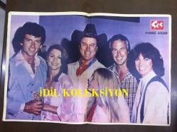 Ses Haftalık Aktüalite Sinema Tiyatro Müzik ve Gençlik Mecmuası Dergisi - 11 Ekim 1980 - Serpil Barlas - Nil Burak - Türel Cebeci - Evden Kaçan Kızlar - Yeliz'in İlk Adımları - Kötü Olmakda Hünerdir - Sue Ellen - Miss Ellie - Tomris Uyar - Nazan Şoray - Nükhet Duru - Zeki Müren - Meral Zeren - Deniz Uğur - Sadri Alışık - Müjde Ar - Ferdi Tayfur - Hollywood Efsanesi - Serpil Barlas - Hülya Koçyiğit - Yuing Ailesi Posteri - Alain Delon - Gökben - Cengiz Tekin - Sevtap Yüksel - Tunç Başaran - Füsun Önal - Roger Moore - Elvis Presley - İki Aşk Mektubu - Ali Nihat Mındıkoğlu - Özdemir Erdoğan - Bulmaca - Sana Margarin Reklamı fotoğraf ve haberi -  Posterli 48 Sayfa Tam Takım Dergi