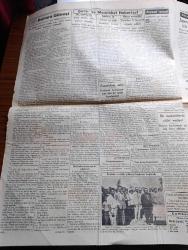 Cumhuriyet Gazetesi - 18 Ağustos 1939 - Hava Hücumlarına Karşı Korunma Yazan Yunus Nadi Başmakale - İsmet İnönü Edirne Numune Fidanlığında Dünkü Tetkikleri Esnasında Fotoğraf - Dünkü Hava Manevrası Hazırlıklarında Beyazıt Kulesindeki Gözcüler Fotoğraf - Cumhurreisimiz İsmet İnönü Dün Karaağaç İstasyon Binası Önünde - Ticaret Vekili Cezmi Erçin İstanbul'a Geldi - Sinir Harbi Başladı Almanya Müttefiklerin Arasını Mı Açmak İstiyor - Tarihi Roman Buhara Güneşi Yazan Orhan Rahmi Yazı Dizisi - İzmir'de Turistik Yolların İnşasına Başlandı - Kont Csaky'nin Hitler'le Mülakatı - Hacivat Ve Sarı Tehlike Yazan Peyami Safa - Tramvayda Tahtakurusu İle Bir Mülakat Yazan Mithat Cemal - Mussolini Badoglio İle Görüştü - Tiyatro Artistleriyle Sinema Sanatkarları Arasında Rekabet - Adliye Vekili Fethi Okyar Bugün İmralıya Gidiyor - Hamiyet Yüceses Ve Mısır Yıldızı Kiki Taksim Panaroma Bahçesinde - Uçurumda Bir Genç Kız Yazan Server Bedi Yazı - Dövüşlü Demirspor Galatasaray Maçında Çıkan Hadise