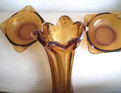 FRANSIZ DURALEX BAL RENGİ  CAM VAZO VE  İKİ ADET KÜLLÜK VAZO BOY 40 CM KÜLLÜKLER EN 12 CM YÜKSEKLİK 3 CM