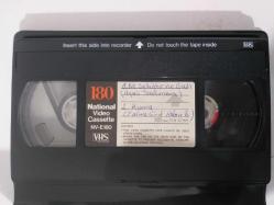 NE ŞEHİTTİR NE GAZİ ( İlyas Salman, Şener Şen ) // KUMA ( Fatma Girik, Hakan Balamir )  VHS Film - Kaset  ( 2 Film bir arada - Çekimdir )