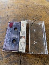 İLYAS SALMAN - İNADINA TÜRKÜLER - KASET