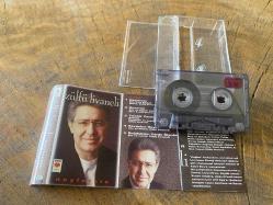 ZÜLFÜ LİVANELİ - NEYLERSİN - KASET