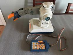 RADIO SHACK MOBILE ARMATRON ROBOT