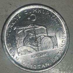 TÜRKİYE   1975  10 KURUŞ   HATIRA  SABAN KILIÇTAN ÜSTÜNDÜR.