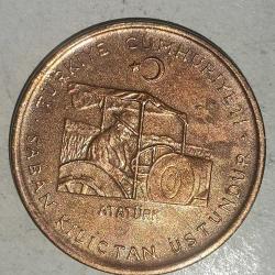 TÜRKİYE   1971  10 KURUŞ   HATIRA  SABAN KILIÇTAN ÜSTÜNDÜR.