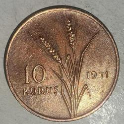 TÜRKİYE   1971  10 KURUŞ   HATIRA  SABAN KILIÇTAN ÜSTÜNDÜR.