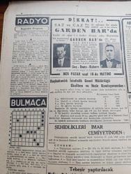 Cumhuriyet Gazetesi - 26 Ocak 1946 - Komisyon Kurunuz Yazan Nadir Nadi Başmakale - Güvenlik Konseyinin Dünkü Mühim Kararı - Konsey Rusya'nın Şiddetle Muhalefetine Rağmen İran Meselesini Tetkik Ve Müzakereye Karar Verdi - Konseyde Dünkü Tartışmalar - Bevin Şöyle Bağırdı Küçük Bir Devletin Sesini Duyurmasına Mani Olmamak Lazım - Lübnan Konseye Müracaat Etti - Lübnan Fransız Ve İngiliz Kuvvetlerinin Topraklarından Çekilmesini İstiyor - Madam Çan Kay Şek 10 Rus Generaline Nişanlar Verirken Bir Nutuk Söyledi - İtalyan Sömürgeleri - Belediye Dün Et Narkını Söyledi - Yunanistan 14 Milyar Dolar Tazminat İstiyor - Amerikalı Gözüyle Bugünkü Türkiye Yazan Summer Welles - Şehir Tiyatrosunda Küçük Şehir Sahneye Koyan Muhsin Ertuğrul - Sirkeci Konya Lezzet Lokantası - Miskinler Tekkesi Yazan Reşat Nuri Güntekin Yazı Dizisi - Kızıl Saçlı Kadın Bugün Elhamra Sinemasında - Cemal Tollu Sergisi Ve Bursa - Şevket Yolcular Bedia Zeynep Garden Barda - Bugünkü Radyo Programı - Bulmaca - Borsa