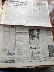 Cumhuriyet Gazetesi - 29 Mayıs 1962 - Paris'te Bir Kongre Yazan Nadir Nadi Başmakale - Adalet Partisi Senato Grubu Afla İlgili Hükümet Görüşünü Kabul Etti - Sermaye Yatırımı İle İlgili Türk Batı Alman Görüşmelerine Başlandı - İkinci İmar Ve İskân Kongresi Açıldı - Of'lu Mehmet Reis Uçakla İsrail'e Gitti - Plajlar Ve Moteller 3 Gün Sonra Açılacak - Silifke'de Genç Bir Yobaz Atanın Büstünü Parçaladı - İsmet İnönü'yü Öldüreceğim Diyen Sarhoş Önce Tevkif Edildi Sonra Serbest Bırakıldı - Bir Daha Bir Daha Yazan İlhan Selçuk Köşe Yazısı - Son Macera Yazan Maurice Dekobra Yazı Dizisi - Franco Din Adamlarını İspanyol Grevcilerini Tahrik Etmekle Suçladı - Kızıl Çin'de Açlık - Havada Laflar Yazan Burhan - Brigitte Bardot'un Halefi Kim Olacak - Resimli Roman Melun Kız Çizen Yves Sayol - Bay Oscar Karikatür - Mersin Petrolünün İlk Partisi İstanbul'a Geliyor - Bingöl'de Liseliler Paydos'u Temsil Etti - 400 Metre Engellide Fahir Özgüden 5000 Metrede Muharrem Dalkılıç Birinci Geldiler - Fenerbahçe