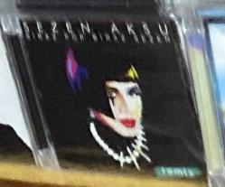 Remix  Biraz Pop Biraz Sezen CD  SEZEN AKSU   SIFIR JELATİNLİ AMBALAJINDADIR