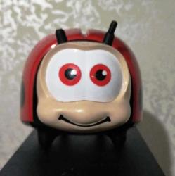 Akbank Kumbara Yüksek Kondisyon Antenlerden Biri Kısadır (Anahtarı Yoktur)