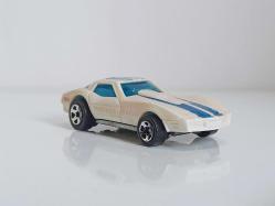 Hot Wheels 81 Corvette Stingray 2010 Polis Arabası Diecast Araba