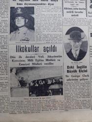 Cumhuriyet Gazetesi - 24 Eylül 1946 - Sömürgecilik Ve Akdeniz Emniyeti Cumhuriyet Başmakale - Fransa'da Memurlar Büyük Bir Grev Yaptı - Üniversitelere Alınacak Talebe Hakkındaki Karar - 30,000 Çift Torik Daha Denize Döküldü - İran'da İsyan - Amerikan Genelkurmay Başkanı Eisenhower Yeni Bir Topyekûn Harp Olursa Dünya Buna Dayanamayacaktır Diyor - İlkokullar Açıldı Dün İlk Dersleri Vali Sıkıyönetim Komutanı Milli Eğitim Müdürü Ve Emniyet Müdürü Verdiler - Sam Amca Karikatür Çizen Cemal Nadir - Kendi Davalarımız Yazan Ahmed Hamdi Başar - İsrail'in Gizli Orduları - Çocuk Tiyatrosu Ve Ses Opereti - Tehlikeli Kadın Bu Akşam Sümer Sinemasında - Safiye Ayla İsmail Dümbüllü Ve Suzan Yakar Beşiktaş Bahçesinde -  Yeni Futbol Ve Sportif Komiteleriyle Ceza Heyeti Seçildi - Hamdi Canko - Ulvi Yenal - Yavuz Sultan Selim Ağlıyor Yazan Feridun Fazıl Tülbentçi Yazı Dizisi - Sakızda Türk Yunan Dostluk Tezahürleri - Sınıflara Dönüş Yazan Burhan Felek Köşe Yazısı - Amcabey Ve Sürat Çizen Cemal