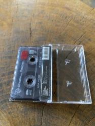 3 HÜREL - EFSANE YENİDEN - KASET