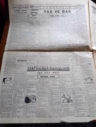 Cumhuriyet Gazetesi - 29 Mayıs 1949 - Dörtlerin Toplantısı Cumhuriyet Başmakale - Ordumuza Dair Yeni Teşkilat Kanunu - Rusların Adana'dan Moskova'ya Kaçırmak İstedikleri Kadın Sanovber Karyağdı - Afganistan'da İstiklal Yıldönümünde - Batılıların Almanya Hakkında Sovyetlere Yaptıkları Teklif - Meclis Atıf İnan'ı Sorumlu Görmedi - İstanbul'un 496. Fetih Yıldönümü Bugün Törenle Kutlanıyor - İngiliz Charlton Takımı Fenerbahçe'yi 3 0 Yendi Fotoğraf - Yaşar Doğu Ve Celal Atik Güreş Kampını Terketti - Fatih Sultan Mehmet'in Şiirleri Yazan Refik Ahmed Sevengil - Yaş Ve Baş Yazan Falih Rıfkı Atay - Haftanın Şakaları Yazan Burhan Felek - Araplarla Yahudiler Uzlaşamadılar - Celal Bayar Eskişehir'de - Taksim Belediye Gazinosu Yazlık Kısmı Açıldı - Sanovber Gassanov'un Macerası Mülakatı Yapan Şemsi Belli - Deniz Müzesinde Neler Gördüm Yazan Metin Toker - Safiye Ayla Mefharet Yıldırım Lale Aile Bahçesinde - Müzeyyen Senar Işıl Ve Mustafa Çağlar Cağaloğlu Çiftesaraylar Bahçesinde - Austin Kamyonları