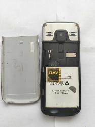 Eski tuşlu telefon