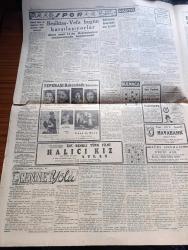 Cumhuriyet Gazetesi - 12 Nisan 1953 - Asıl Ne Bekliyoruz Yazan Nadir Nadi Başmakale - İki Parti Cumhuriyet Halk Partisi İle Demokrat Parti'nin Arası Yeniden Açılıyor - Kore'de Anlaşma Oldu - Suçlu Memurların Muhakeme Usulü - Dumlupınar Denizaltısına Dair Bilirkişi Raporu Dün Adalete Verildi - İstanbula Gelen Alman Alimi Ve Atom Bombası Butenand - İstanbul'un En Nazik Vatandaşı Seçilecek - Dumlupınar'ın Komutanı Yüzbaşı Sabri Çelebioğlu Dün Çanakkaleden Geldi - 3 Kadının Romanı Yazan Peride Celal Yazı Dizisi - Mareşal Rommel'in Hatıraları Yazan Lidell Hart Yazı Dizisi - Beşiktaş Vefa Bugün Karşılaşıyor - Fenerbahçeli Atletler İle Basketbolcular Atina'ya Gidiyorlar - Radife Erten Sabite Gülerman Ve Perihan Sözeri Tepebaşı Bahçesinde - İlk Renkli Türk Filmi Halıcı Kız Reji Muhsin Ertuğrul Atlas Sinemasında - Vivian Leigh Delirdi Mi - Tiyatro Âlemimizde Bir Anket